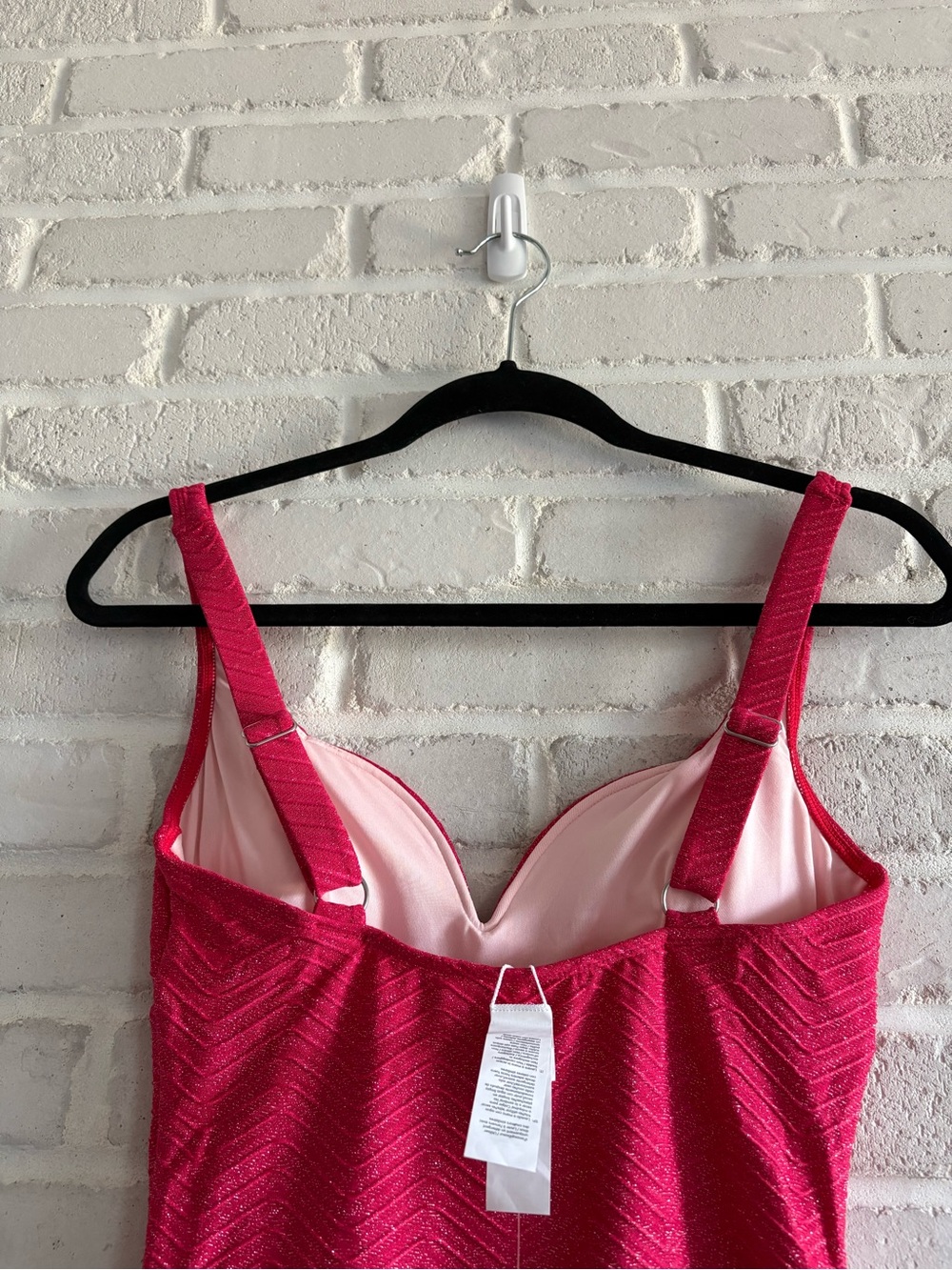 Cupshe Strawberry Lurex Jacquard Tummy Control One-Piece Swimsuit, Size Medium. - Picture 7 of 9